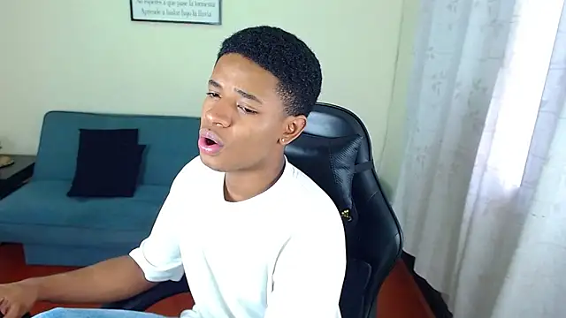 liiam3 online show from March 11, 8:48 pm