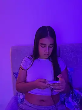 Snapshot of I_Samanthaa chatting on May 5, 10:07 pm I Samanthaa online show from May 5, 10:07 pm