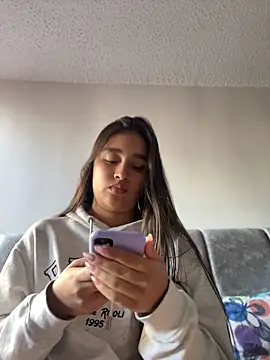 Snapshot of I_Samanthaa chatting on May 6, 10:04 pm I Samanthaa online show from May 6, 10:04 pm