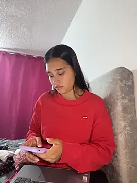 Snapshot of I_Samanthaa chatting on May 7, 10:48 pm I Samanthaa online show from May 7, 10:48 pm