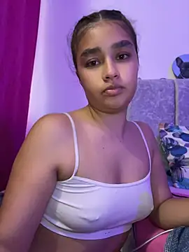Snapshot of I_Samanthaa chatting on May 17, 10:39 pm I Samanthaa online show from May 17, 10:39 pm