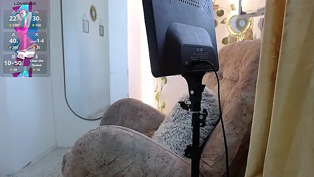 Snapshot of dark_dreams_ chatting on July 4, 7:42 pm dark dreams online show from July 4, 7:42 pm