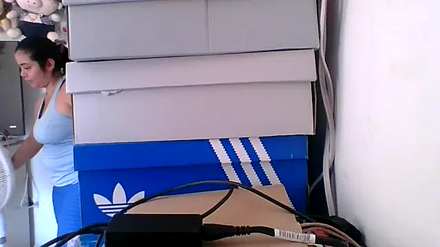 pocahontas hotty online show from April 14, 6:47 pm