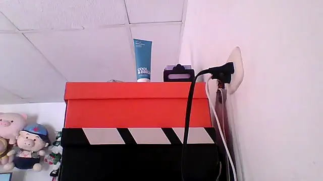 pocahontas hotty online show from April 17, 6:22 pm