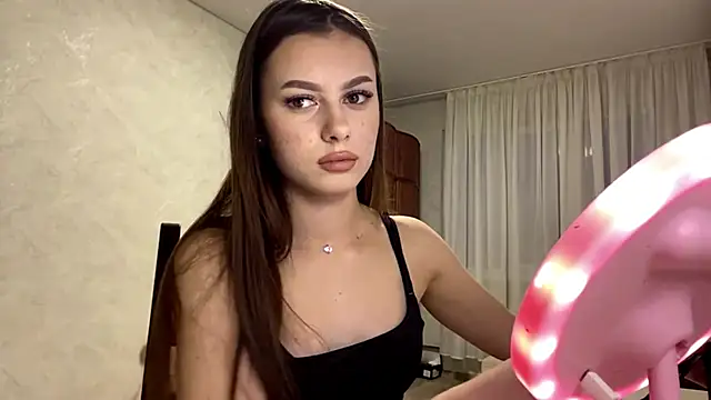 Snapshot of StephaniCute chatting on April 22, 3:46 pm StephaniCute online show from April 22, 3:46 pm