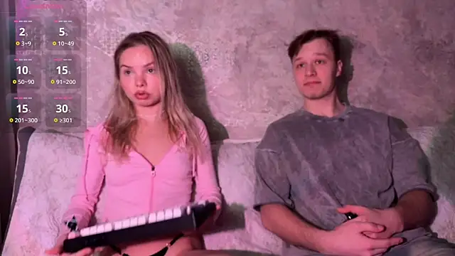 Snapshot of Rebecca_David chatting on March 2, 4:58 pm Rebecca David online show from March 2, 4:58 pm