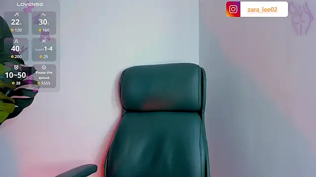 zara leee online show from April 8, 9:15 pm