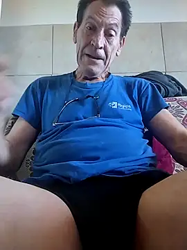 Snapshot of Costy601 chatting on May 27, 12:13 pm Costy601 online show from May 27, 12:13 pm