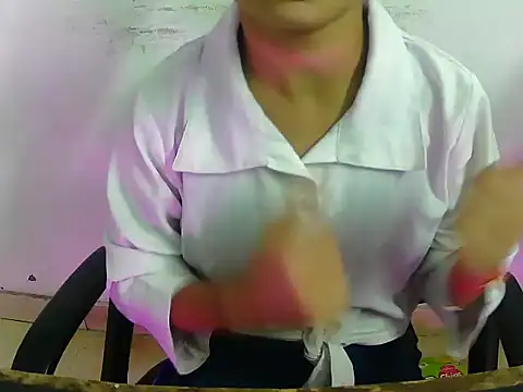 Snapshot of Hotsurbhi chatting on March 14, 3:56 am Hotsurbhi online show from March 14, 3:56 am