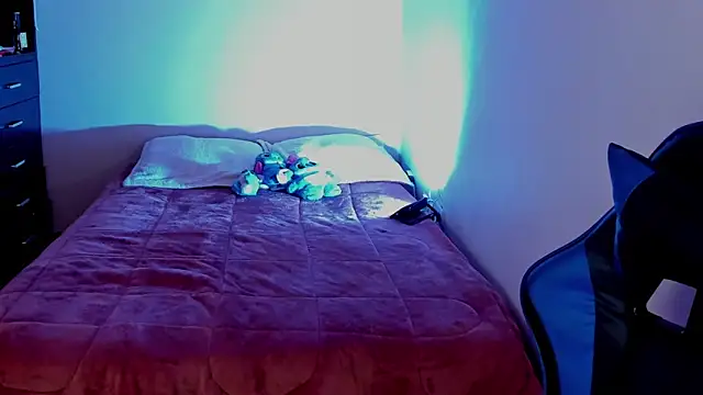 saradiazxxx online show from April 26, 2:37 pm