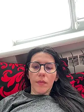 Snapshot of Oliviyalove_ chatting on May 29, 8:56 am Oliviyalove online show from May 29, 8:56 am