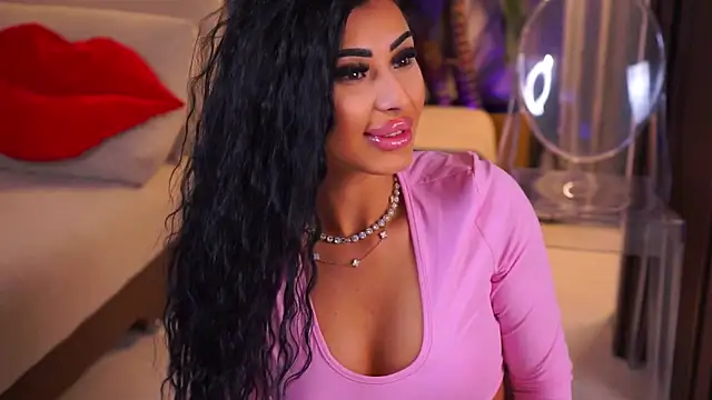 YanaSultana online show from March 31, 9:10 am