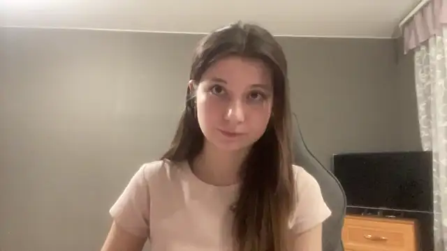 LunnaBliss online show from March 10, 5:18 pm