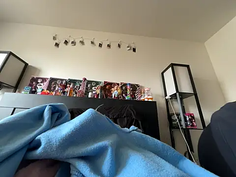 Snapshot of pinkhairfun16 chatting on February 20, 9:15 pm pinkhairfun16 online show from February 20, 9:15 pm