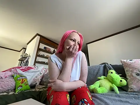 Snapshot of pinkhairfun16 chatting on March 1, 3:36 pm pinkhairfun16 online show from March 1, 3:36 pm