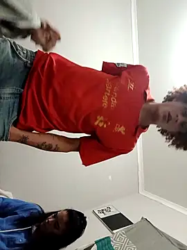 kikisaunders online show from March 23, 8:35 pm