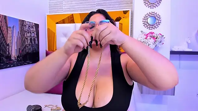  Rachel- online show from April 8, 7:47 pm