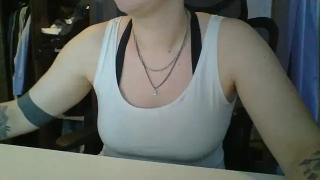 Geileboef28 online show from April 8, 5:07 am