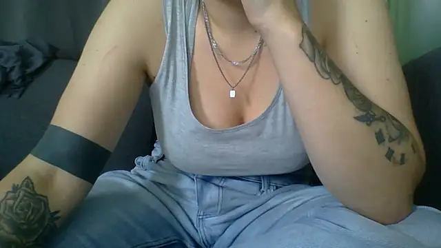 Geileboef28 online show from July 27, 12:12 pm
