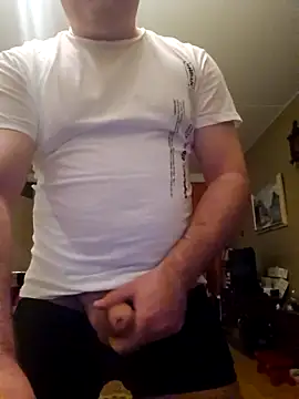 Snapshot of lindbe696 chatting on April 30, 10:25 pm lindbe696 online show from April 30, 10:25 pm