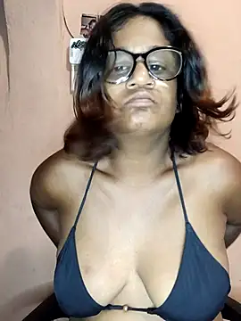 indianstrawberrylips4u online show from April 14, 7:31 pm