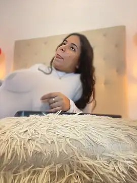 FerLondon55 online show from April 25, 6:05 pm