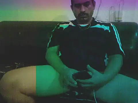 Snapshot of Faraon88 chatting on June 11, 10:02 am Faraon88 online show from June 11, 10:02 am