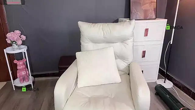 cat-ccccc online show from March 18, 12:08 pm