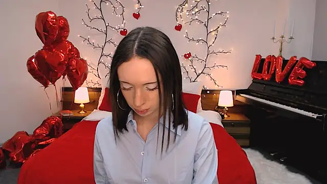 Snapshot of foreversleepyhead chatting on February 20, 8:09 pm foreversleepyhead online show from February 20, 8:09 pm