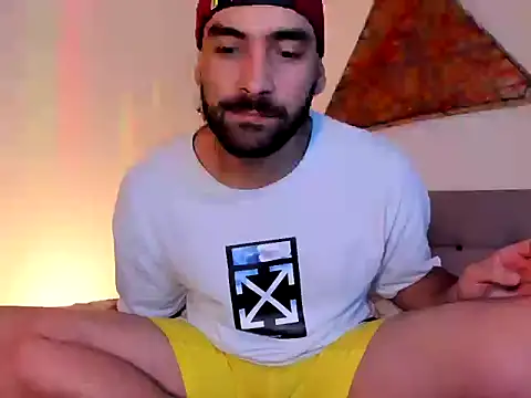 Snapshot of ivann_nn chatting on March 20, 3:11 am ivann nn online show from March 20, 3:11 am