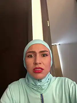 Snapshot of Darsha_Khemu chatting on May 29, 8:40 pm Darsha Khemu online show from May 29, 8:40 pm