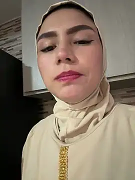Snapshot of Darsha_Khemu chatting on June 2, 10:45 pm Darsha Khemu online show from June 2, 10:45 pm