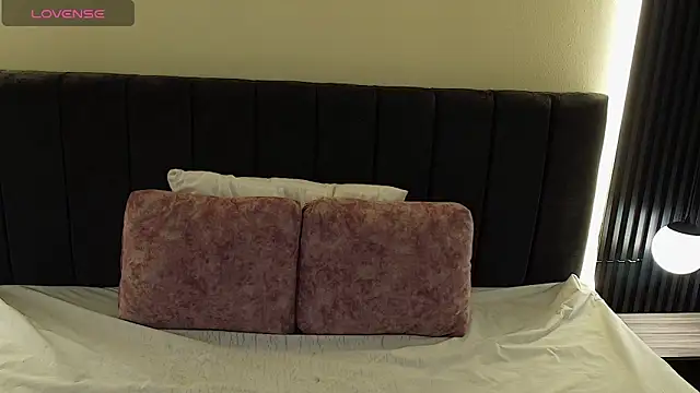 MoriahStorm online show from April 15, 12:34 pm