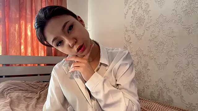 aera elese online show from March 18, 9:12 am