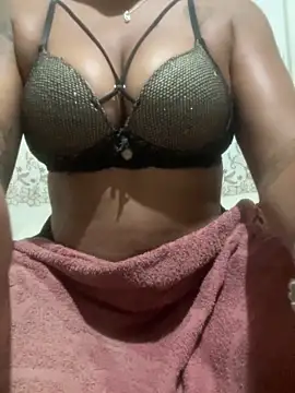 Snapshot of Cibely_Bely chatting on March 2, 12:02 am Cibely Bely online show from March 2, 12:02 am