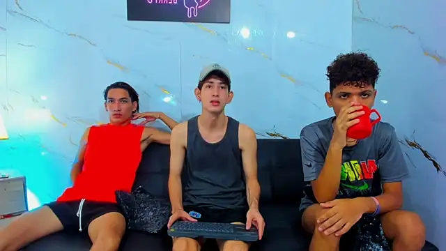 Snapshot of Spicy_guys chatting on February 28, 1:01 pm Spicy guys online show from February 28, 1:01 pm