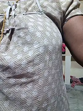 Snapshot of Angel_honeybear_143 chatting on July 19, 3:16 pm Angel honeybear 143 online show from July 19, 3:16 pm