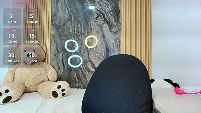 Snapshot of scarlett_lumi chatting on February 20, 10:27 am scarlett lumi online show from February 20, 10:27 am