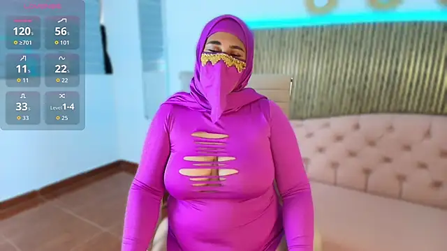 Snapshot of Nadia_Privee chatting on February 23, 7:11 pm Nadia Privee online show from February 23, 7:11 pm