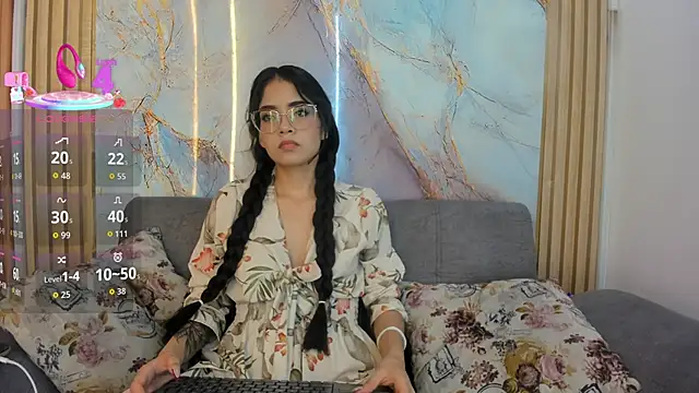 Carolina pm online show from April 8, 10:43 pm