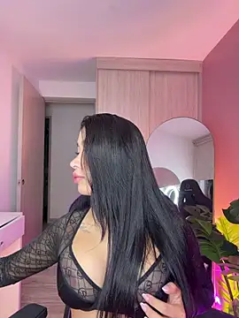 Snapshot of AliceBoomx chatting on April 23, 1:18 am AliceBoomx online show from April 23, 1:18 am