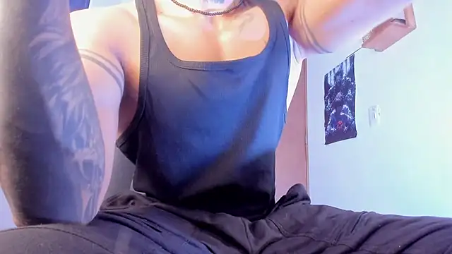 Snapshot of dante_cooper0 chatting on June 20, 12:58 am dante cooper0 online show from June 20, 12:58 am