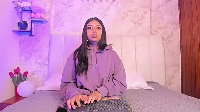 KaileeRoss online show from February 22, 7:34 pm