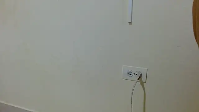 valkahot20 online show from April 18, 9:02 am