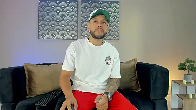 Snapshot of Daniel_kingx chatting on February 28, 12:50 pm Daniel kingx online show from February 28, 12:50 pm