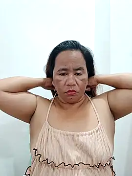 Snapshot of mature_l0ve43 chatting on May 10, 8:08 am mature l0ve43 online show from May 10, 8:08 am