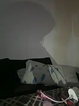 Snapshot of Melu12 chatting on April 23, 5:08 am Melu12 online show from April 23, 5:08 am