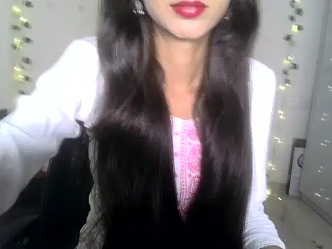 Snapshot of SIKSHA_SINGH chatting on July 26, 5:26 am SIKSHA SINGH online show from July 26, 5:26 am