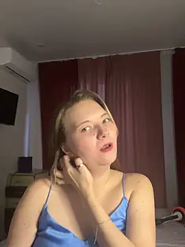 DistrictGirl online show from March 24, 3:17 pm