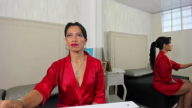 Snapshot of FernandaAvilax chatting on May 17, 6:37 pm FernandaAvilax online show from May 17, 6:37 pm